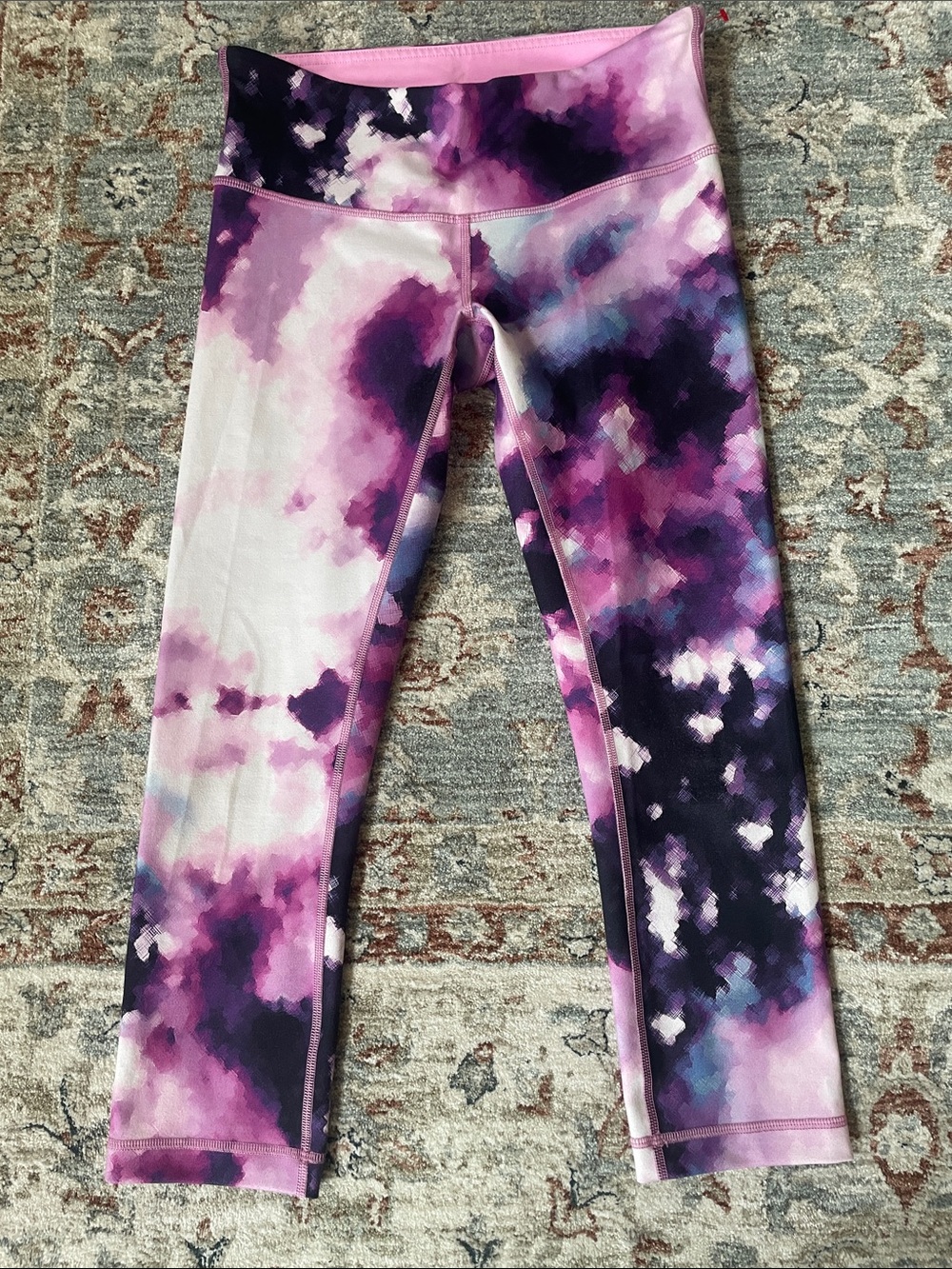 lululemon athletica Purple Tie-Dye Capri Leggings